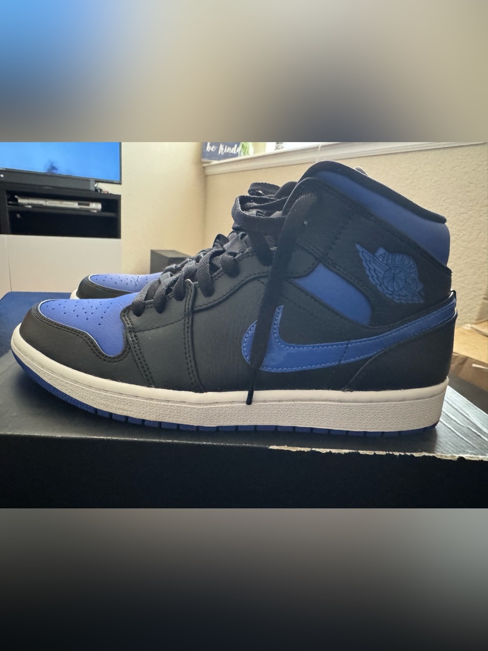 Jordan 1 Mid Royal (2020) Size 9.5 Men’s, VNDS